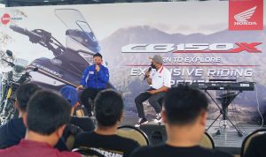 Sesi sharing product knowledge mengenai Honda CB150X kepada 30 konsumen loyal yan hadir di acara CB150X Exclusive Riding Experience.