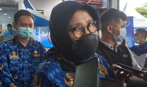 Kadinkes Jabar, Nina Susana Dewi saat memberitahukan perihal penyaluran vaksin Indovac.