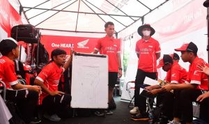 Ingin Jadi Pebalap Dunia, 16 Pebalap Belia Dilatih Astra Honda Racing School Ingin Jadi Pebalap Dunia, 16 Pebalap Belia Dilatih Astra Honda Racing School
