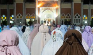 ilustrasi memperingati Maulid Nabi Muhammad SAW, Benarkan sebuah Bid'ah.