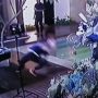 Baru-baru ini beredar video pendak yang meperlihatkan Rizky Billar  tengah marah kemudian melempar bola billiar yang ditujukan kepada Lesti
