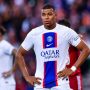 Pemain PSG Kylian Mbappe tampak lesu lantaran gagal mencetak gol.