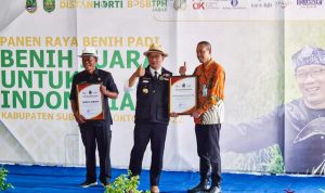 Penghargaan diraih bank bjb dari Gubernur