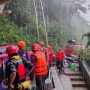 Hujan Deras, Pencarian Korban Tenggelam di Curug Cikembar Dihentikan