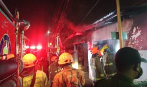 Kebakaran Hanguskan Pom Mini dan Kios Sembako di Jalan Desa Cipadung Bandung Kebakaran Hanguskan Pom Mini dan Kios Sembako di Jalan Desa Cipadung Bandung