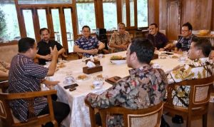 PKS dan Demokrat Ngotot Ajukan Cawapres Anies, Analis Politik: Koalisi Bakal Layu Sebelum Berkembang? PKS dan Demokrat Ngotot Ajukan Cawapres Anies, Analis Politik: Koalisi Bakal Layu Sebelum Berkembang?