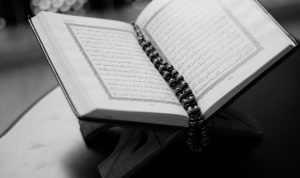 Al Quran Surat Al Kahfi/Pixabay/Pexels