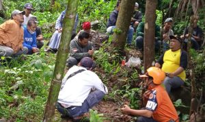 Pencarian Korban Dilanjutkan, Korban Terseret Arus Curug Kembar Belum Ditemukan Pencarian Korban Dilanjutkan, Korban Terseret Arus Curug Kembar Belum Ditemukan