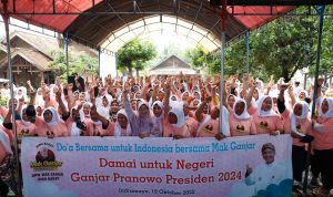 Ciptakan Pengarusutamaan Gender, 500 Emak-Emak di Indramayu Dorong Ganjar Pranowo Jadi Presiden 2024 Ciptakan Pengarusutamaan Gender, 500 Emak-Emak di Indramayu Dorong Ganjar Pranowo Jadi Presiden 2024
