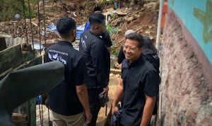 Sambangi Lokasi Bencana, Esteh Indonesia Serahkan Donasi Rp100 Juta dan Puluhan Paket Sembako Sambangi Lokasi Bencana, Esteh Indonesia Serahkan Donasi Rp100 Juta dan Puluhan Paket Sembako