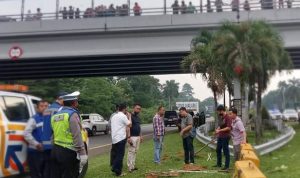 Pria Tua tanpa Identitas Tewas di Pinggir Tol Jagorawi Kota Bogor, Polisi Dalami Penyebabnya
