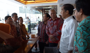 Jokowi Jawab Tudingan Ijazah Palsu dengan Reunian Jokowi Jawab Tudingan Ijazah Palsu dengan Reunian