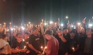 Suporter di Bogor Gelar Aksi 1000 lilin dan Doa Bersama untuk Korban di Malang Suporter di Bogor Gelar Aksi 1000 lilin dan Doa Bersama untuk Korban di Malang
