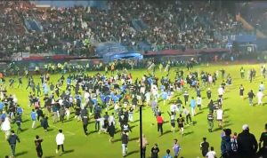 Buntut Tragedi Kanjuruhan, Liga 1 Dihentikan tragedi kanjuruhan malang