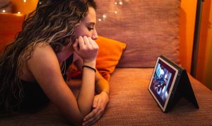 Download Ome TV Apk untuk HP Gratis, Dijamin Ngobrol Lebih Seru Karena Banyak Fitur Baru