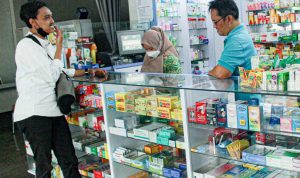 Ilustrasi peredaran obat sirup di Jabar. (Kholid Jabar Ekspres)
