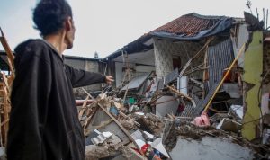 Ilustrasi penampakan Lafalz Allah di langit Cianjur seusai gempa besar terjadi. (jpnn)