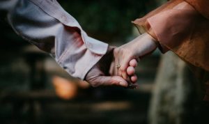 Daftar Mahram dan Bukan Mahram dari Sebab Pernikahan Daftar Mahram dan Bukan Mahram dalam Fiqih Munakahat