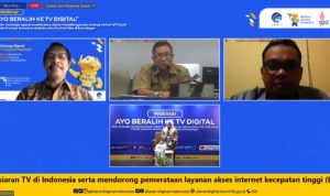 Staf Khusus Menkominfo Bidang Komunikasi Politik, Philip Gobang, saat membicarakan mengenai analog switch off dalam Webinar yang bertajuk “Ayo Beralih ke TV Digital” yang digelar pada Selasa (1/11/2022), secara daring.