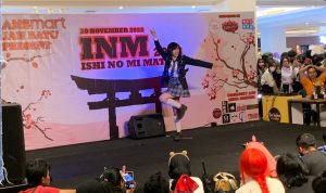 Festival Budaya Jepang Bikin Antusias Penggemar HIBUR PENONTON: Salah seorang Cosplayer Yuka, saat tampil dalam Festival Budaya Jepang di Transmart Buah Batu, Kabupaten Bandung, Minggu 20 November 2022.