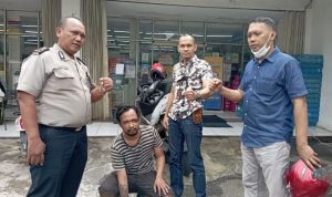 Tangkap Pelaku KDRT yang Viral, Polisi dan Pelaku Berpose seperti Sedang Photoshoot Tangkap Pelaku KDRT yang Viral, Polisi dan Pelaku Berpose seperti Sedang Photoshoot