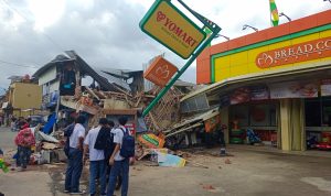 Gempa bumi di Cianjur dengan kekuatan mangitudo 5,6 merupakan jenis gempa darat Kekuatan ditumbulak cukup membuat rumah roboh.