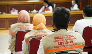 Perpanjang PPKM, Kemendagri Galakan Kembali Prokes dan Booster