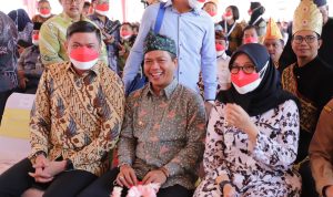 Keren Nih! Cibiru Wetan Kabupaten Bandung jadi Percontohan Desa Anti Korupsi oleh KPK Pengelolaan dan laporan dana desa yang transparan dan akuntabel menjadi indikator penilaian Desa Cibiru Wetan di Kabupaten Bandung