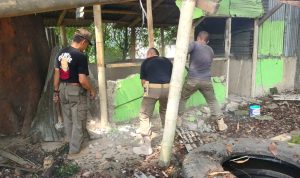 Meresahkan Warga, 8 Warung Remang-remang di Bandung Barat Dibongkar Petugas Gabungan