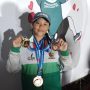 SANG JUARA: Atlet Panjat Tebing Kabupaten Bandung, Sabila Silmi Zukhruf peraih medali emas di Porprov Jabar XIV. (YANUAR/JABAR EKSPRES)