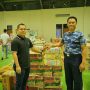 HIPMI Kota Bogor Ikut Sebar Bantuan Via Udara PEDULI KORBAN: Ketua BPC HIPMI Kota Bogor, Marwan Suherwan (kiri) saat menitipkan sejumlah bantuan ke Posko Lanud Atang Sendjaja. (YUDHA PRANANDA / JABAR EKSPRES)