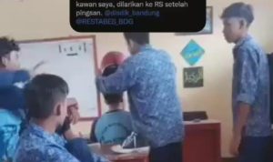 TINDAK KEKERASAN: Tangkap layar aksi bullying di SMP Plus Baiturahman, Kota Bandung.