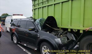 Kepala BKD Jawa Barat Meninggal Dunia, Mobilnya Menabrak Truk Tronton di Tol Cipali