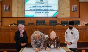 Cegah Dini Tindak Pidana Korupsi, Kejari Kota Cimahi dan DPRD Tandatangai Pakta Integritas