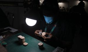 Jam Tangan Kayu dari UMKM Kota Bandung Jadi Salah Satu Merchandise Resmi G20 di Bali