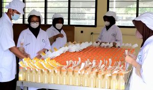 Segar, Olahan Lemon California SMKN 1 Cibadak Diburu Pelaku UMKM Untuk DIjual Kembali Segar, Olahan Lemon California SMKN 1 Cibadak Diburu Pelaku UMKM Untuk DIjual Kembali