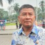 BERIKAN KETERANGAN: Wabup Sumedang, Erwan Setiawan memastikan warga yang menjadi korban penyekapan di Riyadh akan segera pulang. (SANDI NUGRAHA/JABAREKSPRES)