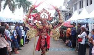 Ada Cirebon Fashion Carnival di Jl Siliwangi, Simak Keseruannya Yuk! Cirebon Fashion Carnival akan dilaksanakan hari ini di Jl Siliwangi Kota Cirebon. Foto hanya ilustrasi. -Dokumen-radarcirebon.com