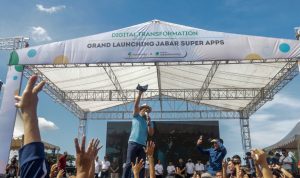 Gubernur Jawa Barat, Ridwan Kamil saat menghadiri peluncuran aplikasi Jabar Super Apps di Stadion Pakansari, Kabupaten Bogor, Minggu (18/12). (Yudha Prananda / Jabar Ekspres)