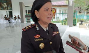 BERIKAN PESAN: Kepala BNN Kabupaten Bogor AKBP Renny Puspita meminta warga untuk melapor jika memang sudah menjadi pecandu narkoba untuk direhabilitasi. (Sandika Fadilah/Jabarekspres.com)