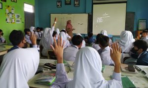 Dinas Pendidikan mengusulkan berbagai langkah untuk mengantisipasi ancaman aktivitas Sesar Lembang yang membentang sepanjang 29 kilometer.