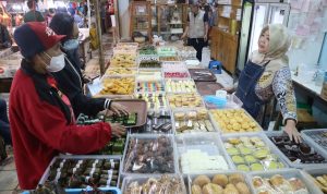 Aneka makanan lokal yang bisa kembali dibudayakan lagi dipercaya akan mampu menahan laju inflasi.