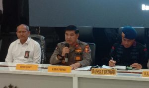 Pasca ledakan bom bunuh diri di Polsek Astana Anyar Kota Bandung, Polisi terus memburu jaringan teroris yang memiliki hubungan dengan pelaku.