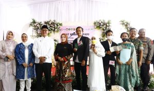 Sebanyak 82 pasangan menjalani isbath nikah atau nikah masal yang diadakan oleh Pemerintah Kabupaten Bogor