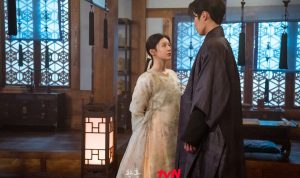 Mulai Aktif, Bu Yeon dan Jang Uk Kedapatan Ciuman di Still Cut AOS 2 Jang Uk Bu Yeon kedapatan ciuman di AOS 2 / Instagram @tvn_drama