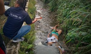 Mayat Misterius Ditemukan Solokan Samping Rel Kereta Warga kampung Kebon Anggrek, Kelurahan Tanah Sareal, Kota Bogor digemparkan dengan penemuan sesosok mayat miterius berjenis kelamin pria.