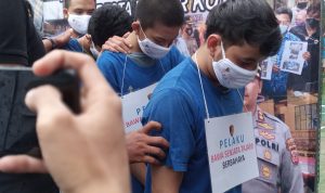 BERHASIL DICIDUK: Para pelaku yang nekat menyerang permukiman warga Gang Muha, Kelurahan Menteng, Kecamatan Bogor Barat. (Yudha Prananda / Jabar Ekspres)