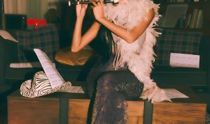 Lirik Hwasa - Talking To Myself / Instagram @_mariahwasa