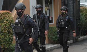 Densus 88 Geledah Kamar Kos Terduga Teroris di Jawa Tengah