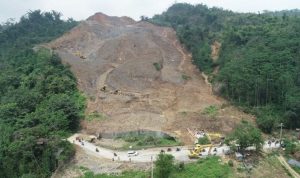 Ground Breaking jalur tambang yang direncanakan akan dilaksanakan pada Selasa,27 Desember 2022 kemarin terpaksa ditunda sementara akibat perizinan yang belum selesai.